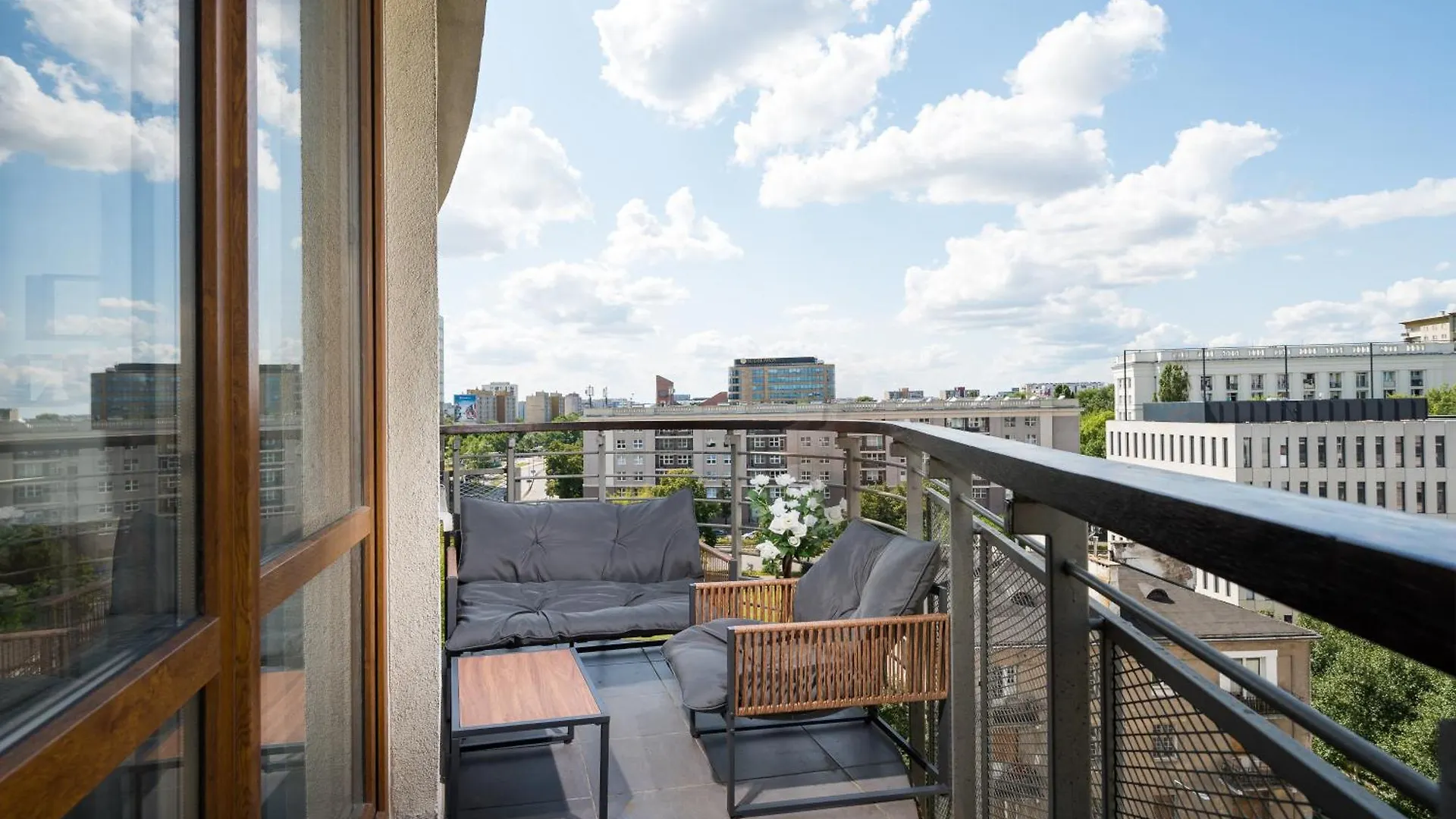 Ocean Loft Apartment Warsaw